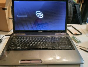 Converting an Old Laptop to my First Linux System